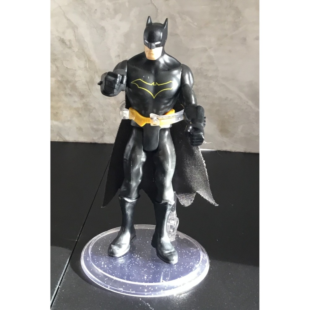 2017 Mattel Batman Action Figure 6" DC Comics Black Suit Yellow Emblem Cape